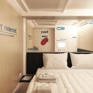 호스텔 오스텔즈, 밀라노